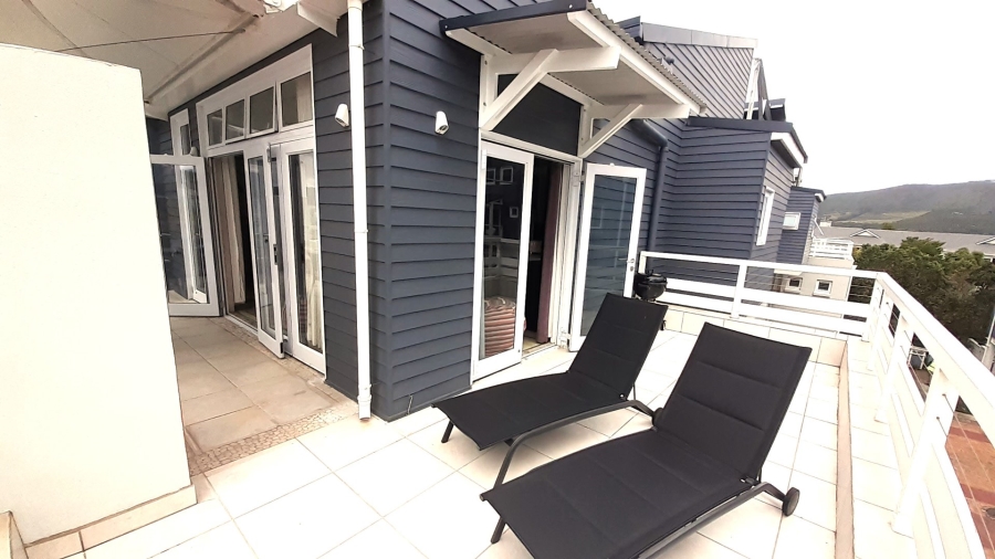 1 Bedroom Property for Sale in Thesen Islands Western Cape